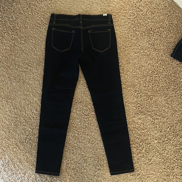 KanCan Dark wash skinny jeans. Never worn - Picture 2 of 3